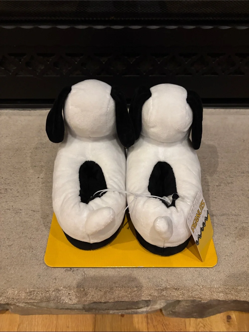 NWT Snoopy Peanuts Plush Slippers Child 11/12 Super comfy